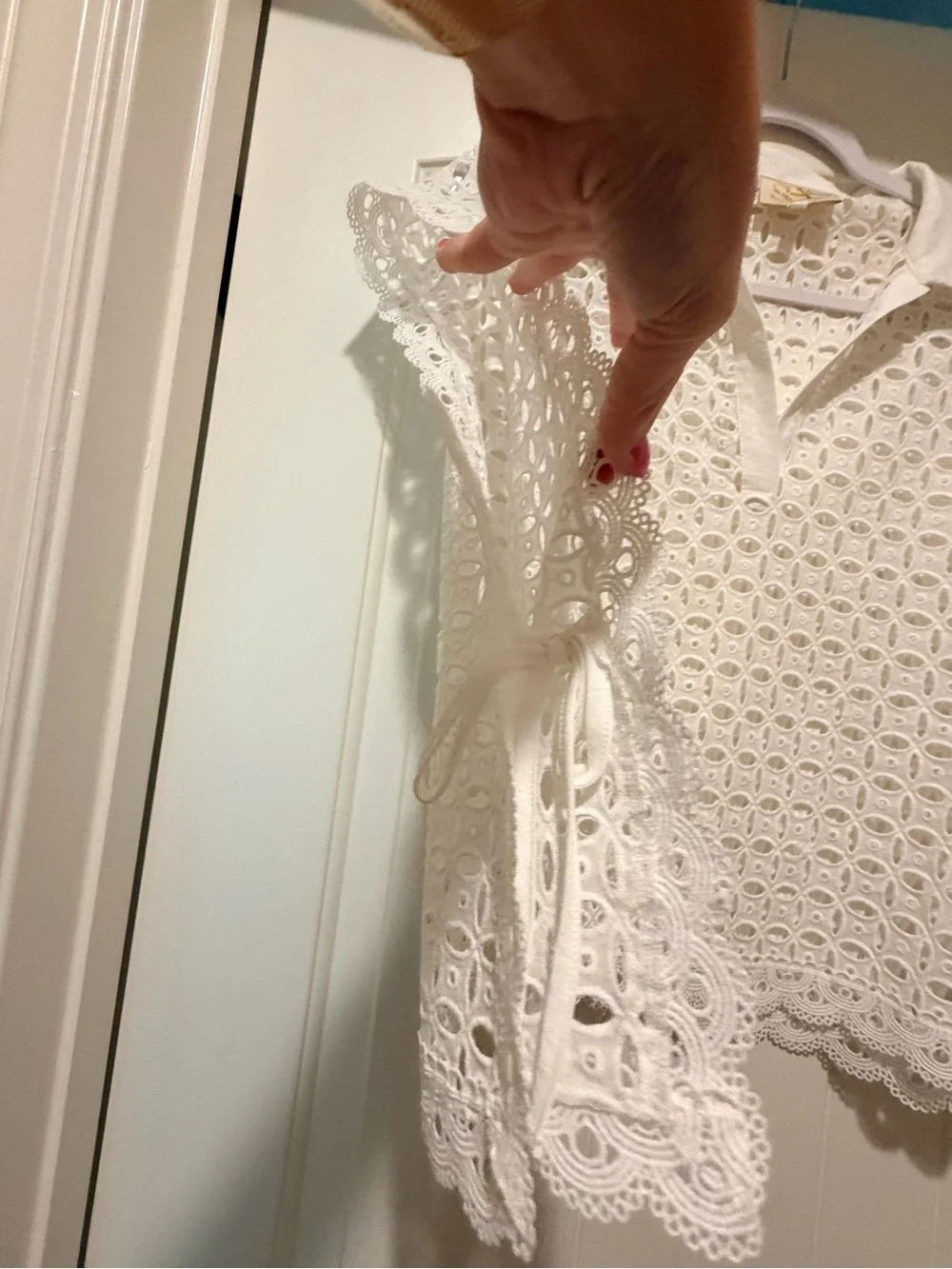 White Crochet Lace Polo Blouse - Women - Picture 4 of 6
